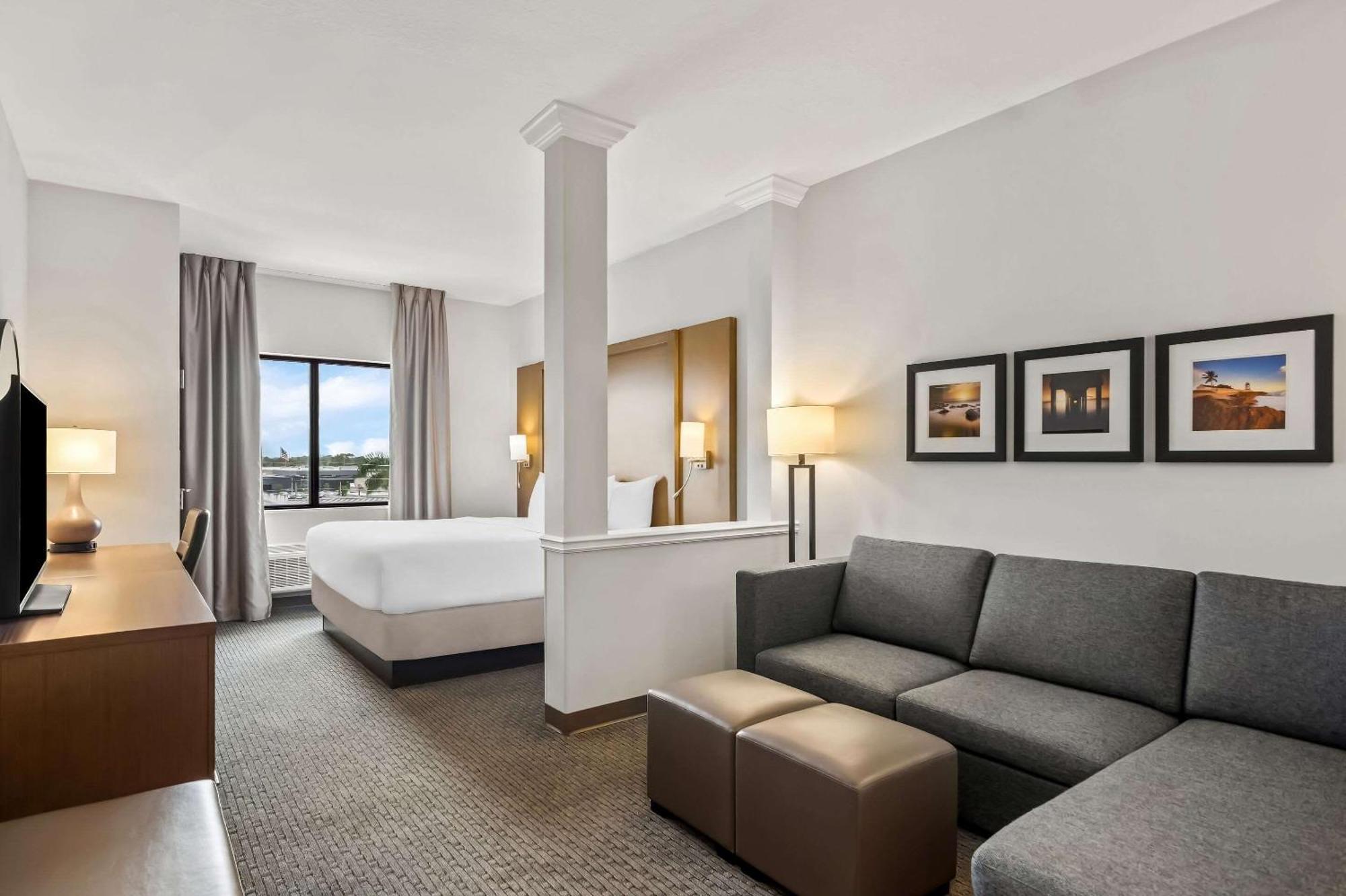 Comfort Suites Stuart-Hutchinson Island المظهر الخارجي الصورة