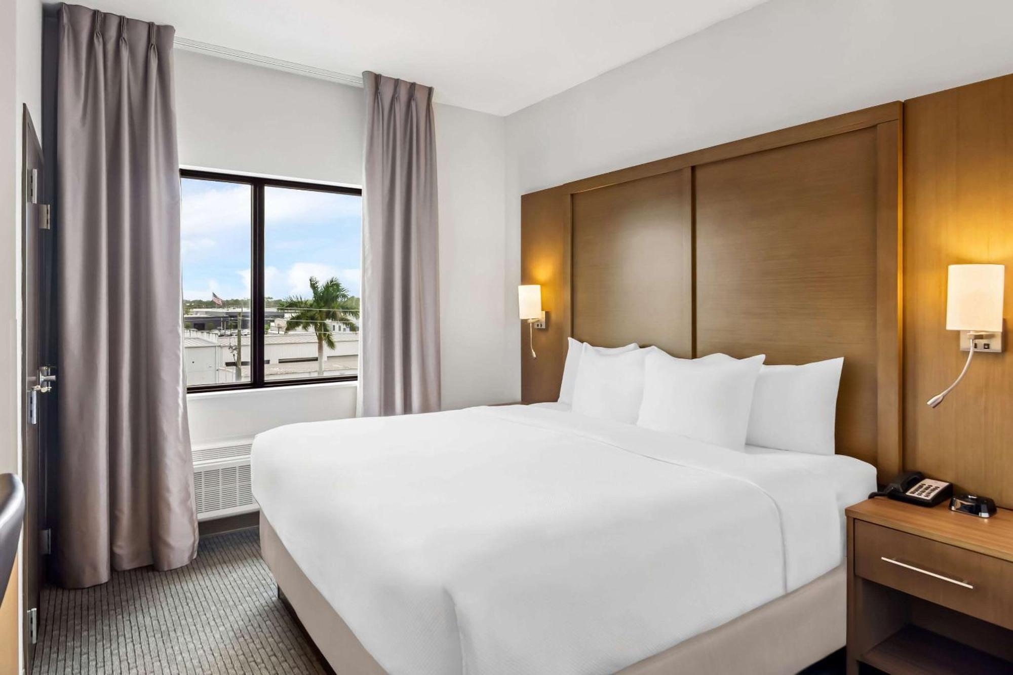 Comfort Suites Stuart-Hutchinson Island المظهر الخارجي الصورة