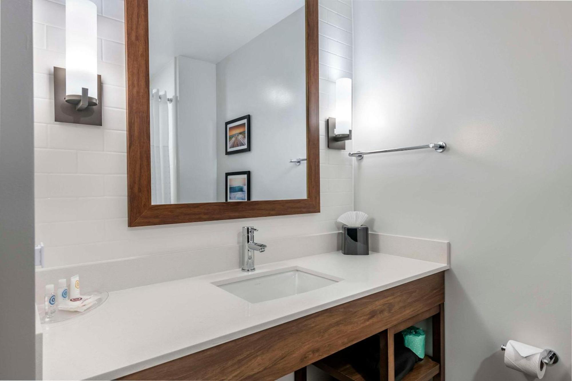 Comfort Suites Stuart-Hutchinson Island المظهر الخارجي الصورة